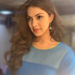 Rhea Chakraborty Instagram – Vanity Van series –  हिंदुस्तानी #rheality