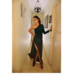 Rhea Chakraborty Instagram - @filmfare #glamourandstyleawards Outfit - @yousef__akbar , jewellery @azotiique @rahejavarun , hair by @sanny8834 , makeup by @lifeofmimo_ Stlyed by @sanamratansi ( assisted by @nikhitaniranjan ). 📸- @shaikhhamza_photography #rheality