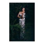 Rhea Chakraborty Instagram - 🌿🌿🌿 For #pegateachforchange 🌿🌿🌿 Styled by @sanamratansi @style.cell Saree @punitbalanaofficial jewellery @azotiique Hair @sanny8834 Makeup @lifeofmimo_ Photography @yash_v_bhadauria