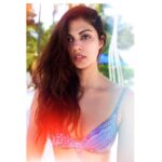 Rhea Chakraborty Instagram - Somewhere in between hope and belief , I found my #rheality 📸 - @karishma 💕 #roomie