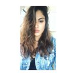 Rhea Chakraborty Instagram - #Feels Ps- excuse the singing ! #rheality Hi @shruti_modi 💥