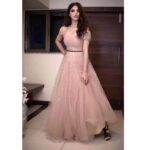 Rhea Chakraborty Instagram - #voguewomenoftheyear2018 @vogueindia ⭐️ Outfit @marmarhalim Styled by @sanamratansi @style.cell (assisted by @nikhitaniranjan ). Hair - @sanjanasonawne Makeup -@neerajnavare.makeupartist 📸- @shaikhhamza_photography ⭐️