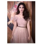 Rhea Chakraborty Instagram - #voguewomenoftheyear2018 @vogueindia ⭐️ Outfit @marmarhalim Styled by @sanamratansi @style.cell (assisted by @nikhitaniranjan ). Hair - @sanjanasonawne Makeup -@neerajnavare.makeupartist 📸- @shaikhhamza_photography ⭐️