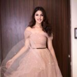 Rhea Chakraborty Instagram - #voguewomenoftheyear2018 @vogueindia ⭐️ Outfit @marmarhalim Styled by @sanamratansi @style.cell (assisted by @nikhitaniranjan ). Hair - @sanjanasonawne Makeup -@neerajnavare.makeupartist 📸- @shaikhhamza_photography ⭐️