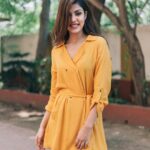 Rhea Chakraborty Instagram – #jalebi 💛💛 promotions 💛💛 Styled by @sanamratansi @style.cell  Dress – @onlyindia Only X Harry Potter  Hair – @vicharemeghna 📸 – @shaikhhamza_photography