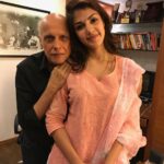 Rhea Chakraborty Instagram - "तू कौन हैं , तेरा नाम हैं क्या ? सीता भी यहाँ बदनाम हुई ! " "Tu kaun hain , Tera naam hain kya ? Seeta bhi yahaan badnaam hui !" If the trolls can hurl muck and filth of their minds , which comes out of their depraved souls , then all our claims of having moved away from the dark ages are bogus . Hey guys , don't you know you see the world AS YOU ARE , not AS IT IS ! Ps - 📸 @suhritadas