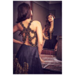 Rhea Chakraborty Instagram - Bringing sexy back in this stunning @urvashijoneja outfit , what a fab way to start @lakmefashionwk 2018 🖤 #rheality #showstoppersclub