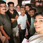 Rima Kallingal Instagram - Directors team with Bhargavi 🌸 @alenelias619 , nikhil and Indian missing here. @neelavelichammovie on set.