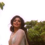 Rima Kallingal Instagram - Sky blues Styled @rn.rakhi Wearing @korvaiindia Jewellery @c.j.artisanboutique Photography @jaisonmadany . MUA @prabin_makeupartist Styling Assistants @bhadraramesh97 @susaaani_ @sandra_resmi Edit : @salgu_maan
