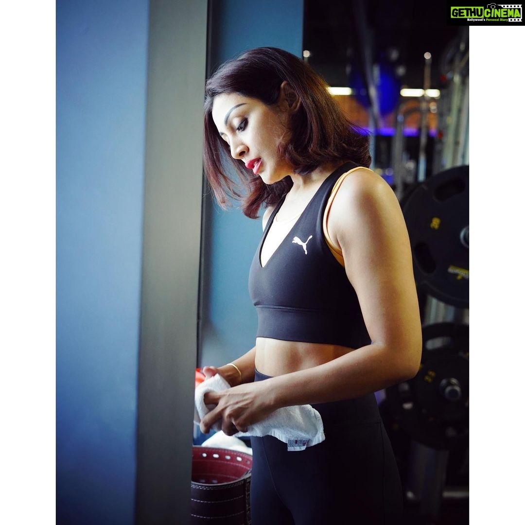 Rimi Sen Instagram - @cloud9gymandheriwest @thenayabombaywala