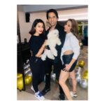 Rimi Sen Instagram - @krishikalulla @rameshdembla Juhu, Maharashtra, India