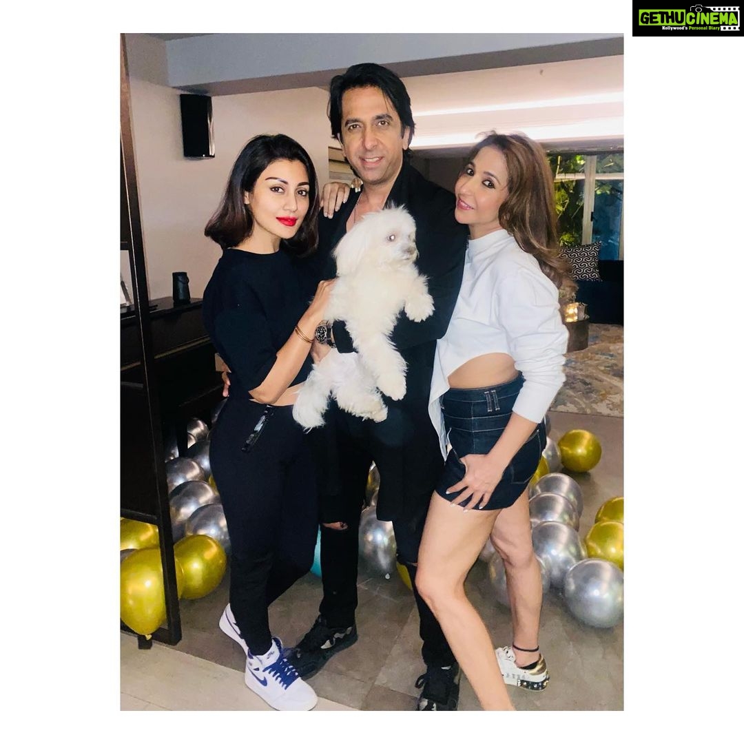Rimi Sen Instagram - @krishikalulla @rameshdembla Juhu, Maharashtra, India