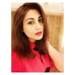 Rimi Sen Instagram - Feeling red😍...