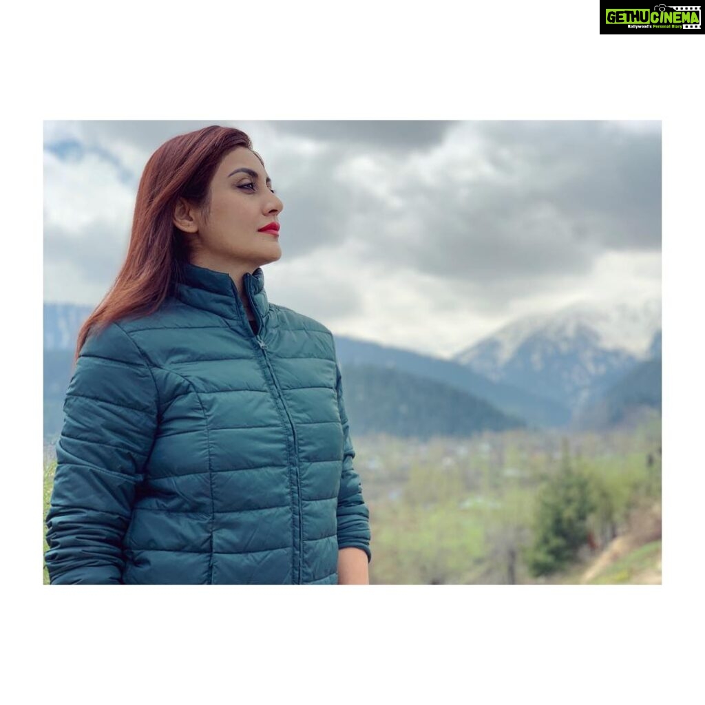 Rimi Sen Instagram - Gulmarg, Kashmir