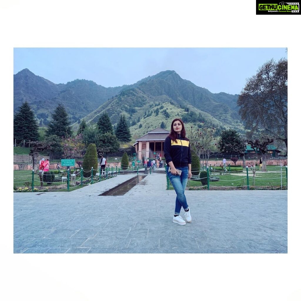 Rimi Sen Instagram - Chashma Shahi, Jammu And Kashmir, India