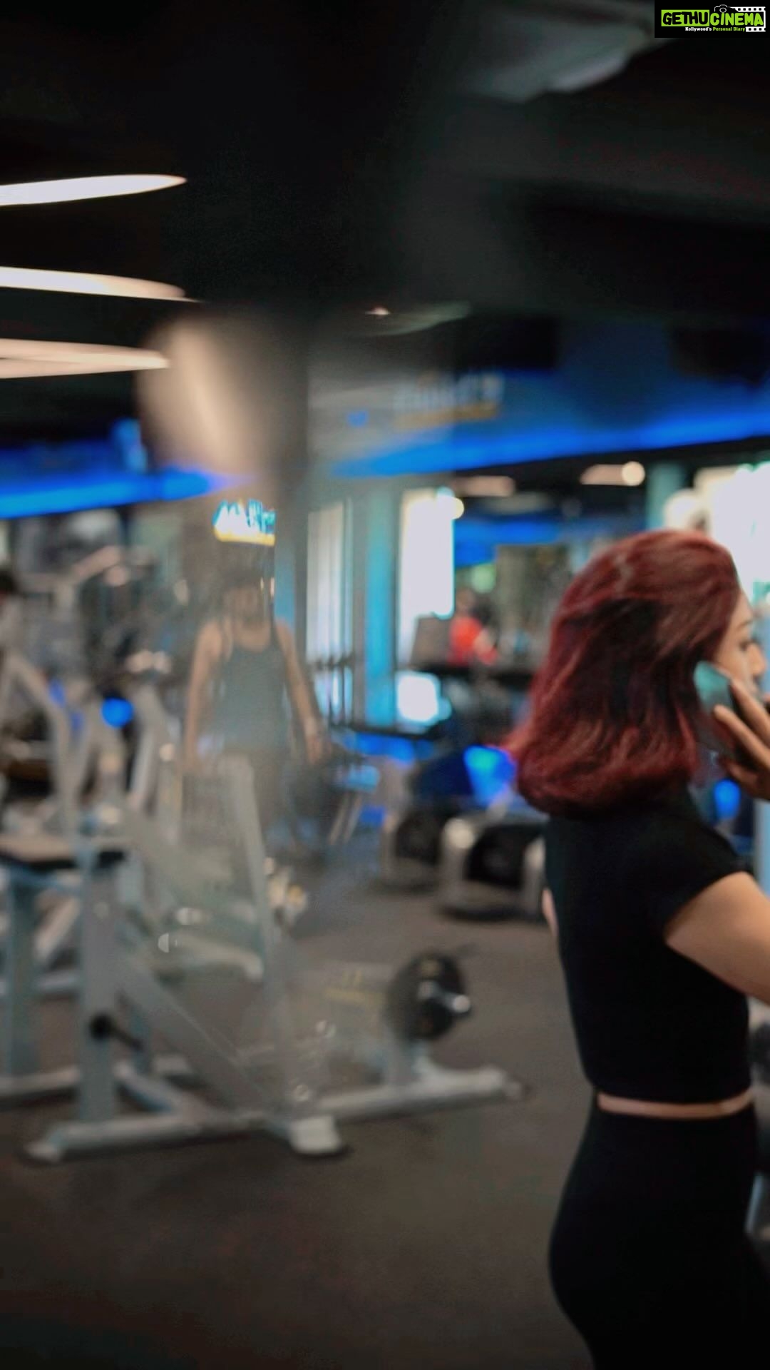 Rimi Sen Instagram - @cloud9gymandheriwest @thenayabombaywala #fitnessmotivation #fitness #workout #gym #reels #reelsinstagram Mumbai, Maharashtra