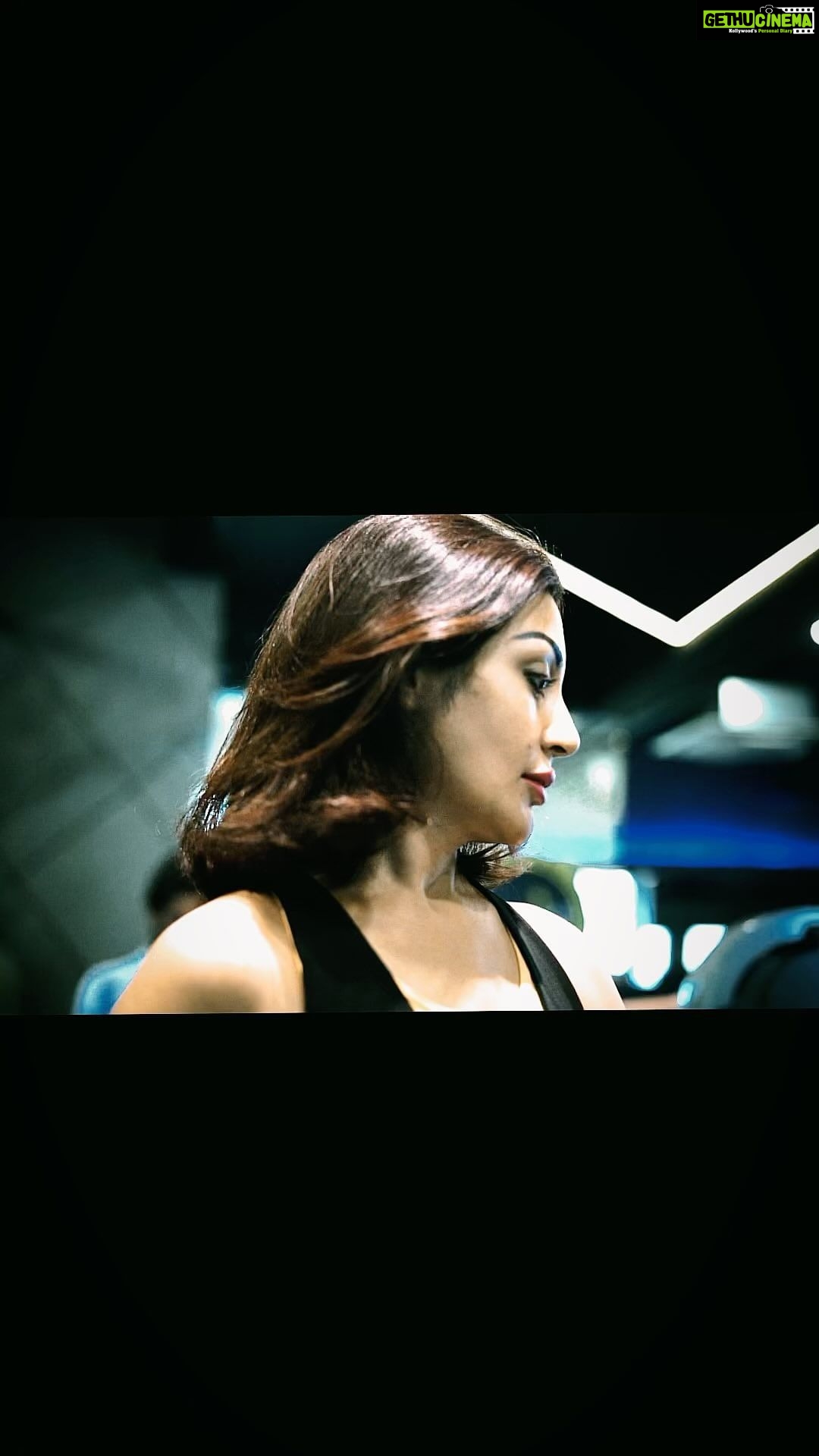 Rimi Sen Instagram - @cloud9gymandheriwest @yuvrraj_chauhan @thenayabombaywala #fitness #workout Mumbai, Maharashtra
