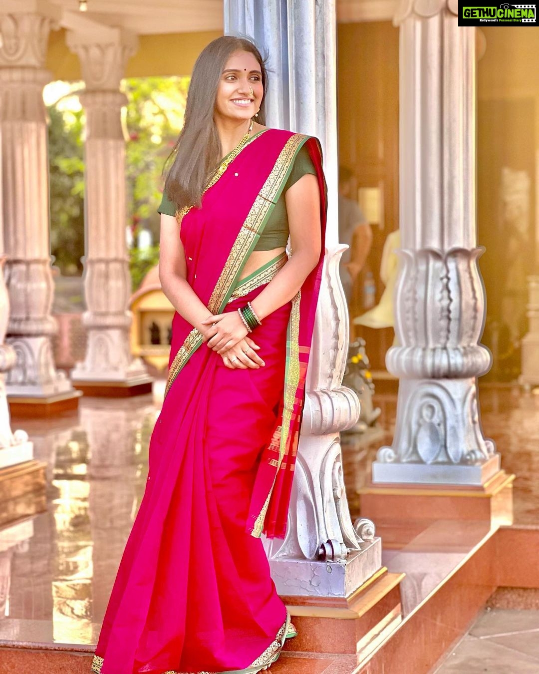 Rinku Rajguru Instagram - विजयादशमीच्या सर्वांना हार्दिक शुभेच्छा🌸🤗 Happy Dussehra 🌸❤️❤️