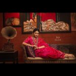 Rinku Rajguru Instagram - JEWELLERY BY @jizajewellerystudio Photography @gauravk6677 MUA @uma_artistry Asst mua @makeupartist_smita Outfit by @royaltasta Location @sumbaran_mystic