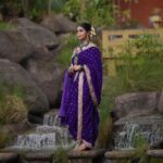 Rinku Rajguru Instagram - उदासियों की इतनी तलब अच्छी नहीं है मुस्कुराए जनाब ये ज़िंदगी आपकी ही है.. JEWELLERY BY @jizajewellerystudio MUA @kenyazs_hair_and_makeup Outfit by @royaltasta Photography by @gauravk6677 Location @sumbaran_mystic
