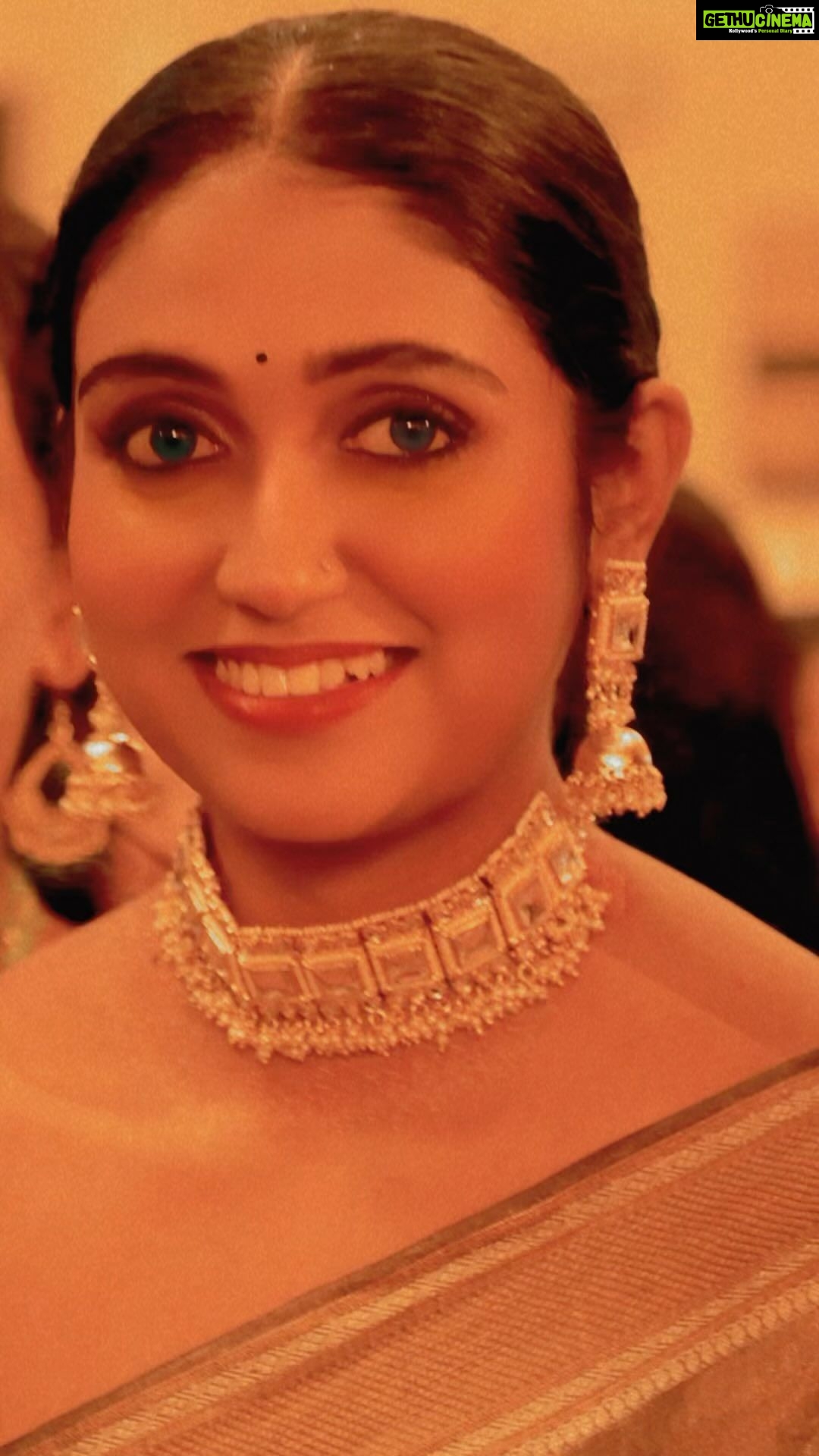 Rinku Rajguru Instagram - 🌸❤️ Jwellary @jizajewellerystudio ❤️ Saree @re_weaves ❤️