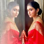 Rinku Rajguru Instagram – ❤️😊
Jwellary @jizajewellerystudio ❤️
Saree @re_weaves