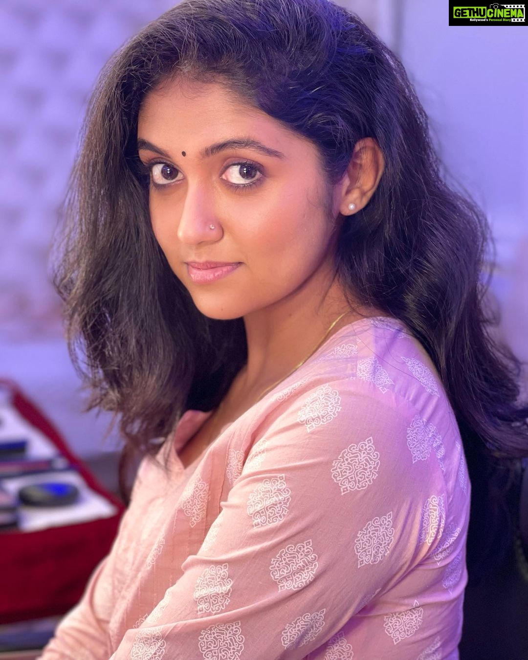 Rinku Rajguru Instagram - ☺️Eyes hold conversation.❤️ Pic : @pooja_warad