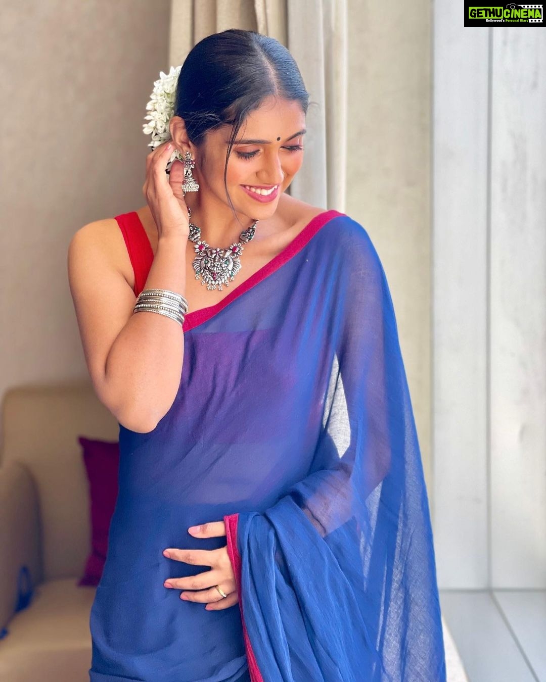 Rinku Rajguru Instagram - ज़िंदगी तेरी नाराज़गी से क्या होगा मेरी मुस्कुराहट मेरी आदत में शुमार है…