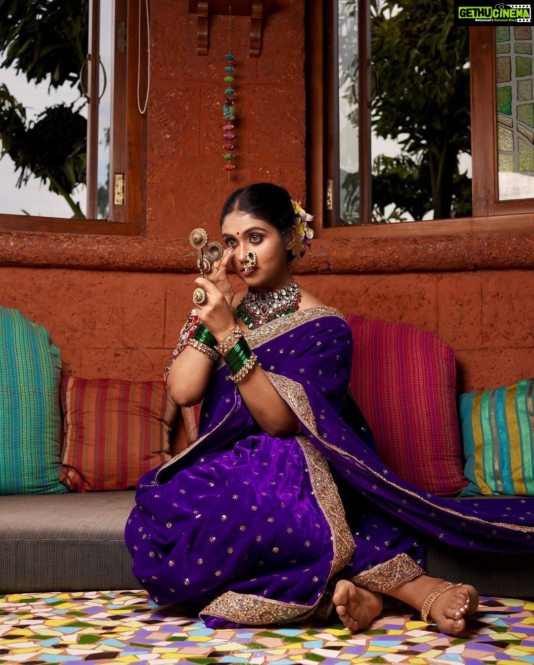Rinku Rajguru Instagram - उदासियों की इतनी तलब अच्छी नहीं है मुस्कुराए जनाब ये ज़िंदगी आपकी ही है.. JEWELLERY BY @jizajewellerystudio MUA @kenyazs_hair_and_makeup Outfit by @royaltasta Photography by @gauravk6677 Location @sumbaran_mystic