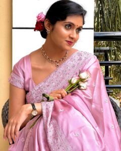 Rinku Rajguru Instagram - ❤️🌸🌈
Pic @mohamadarifmulani
