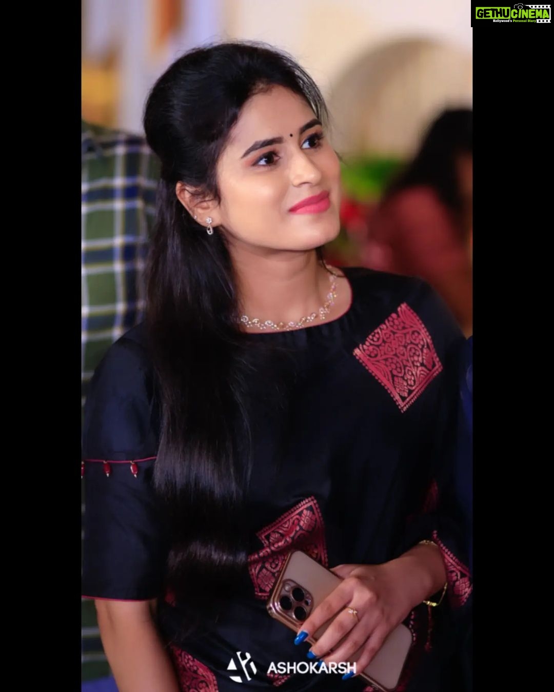 Rithika Tamil Selvi Instagram - 🖤♥️ . . . #rithika #tamil_rithika #rithikavijaytv #vijaystars