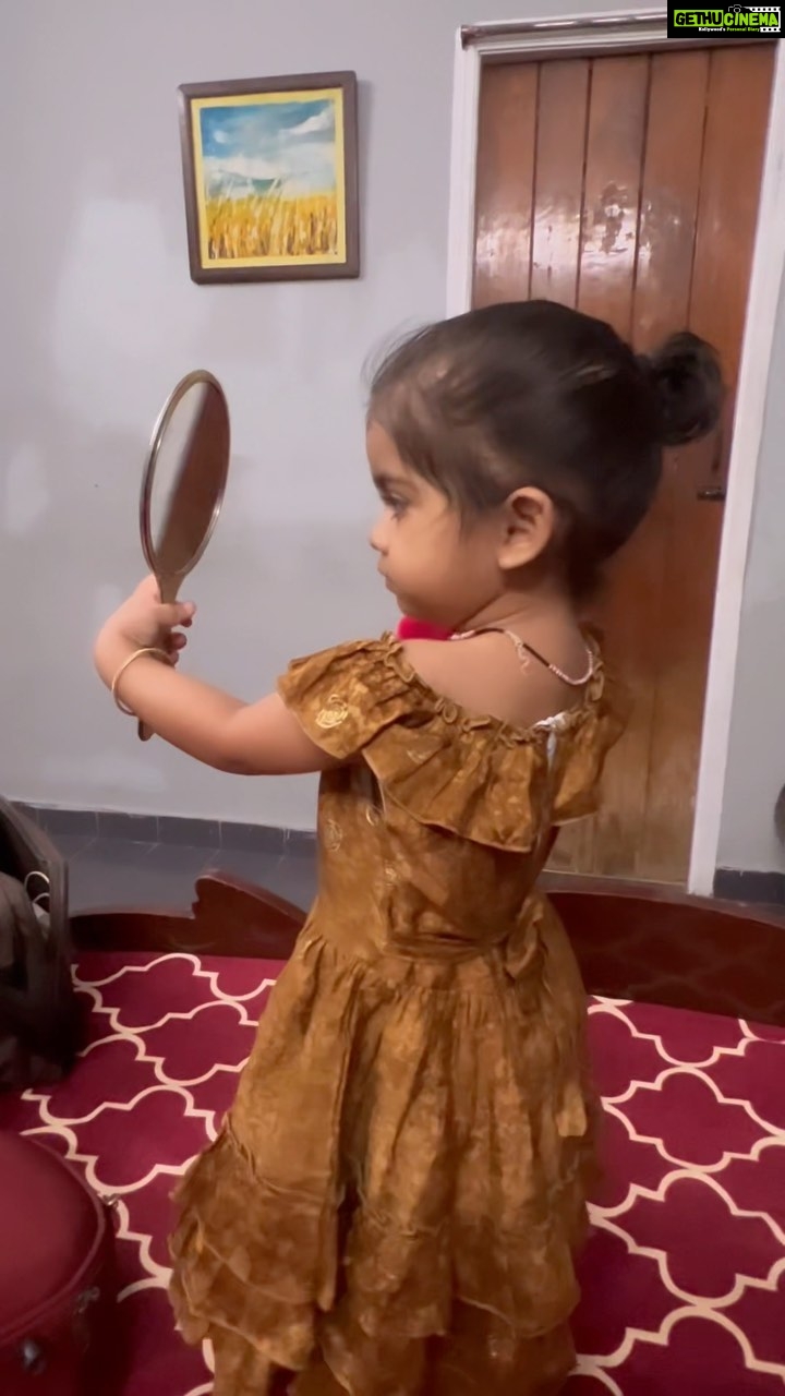 Rithika Tamil Selvi Instagram - Touch up Queen is back 😍😀 Nila kutty 😘 . . . #rithika #tamil_rithika #amirthabaakiyalakshmi #nilapaapa #vijaystars #vijaytelevision