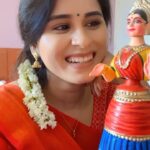 Rithika Tamil Selvi Instagram - அழகு பதுமை😍 . . . #rithika #rithikavijaytv #thalayattibommai #tamil_rithika #vijaystars #vijaytelevision