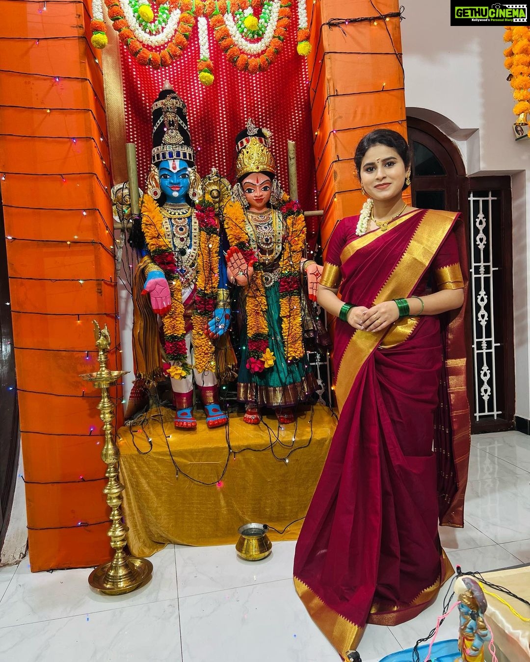 Rithika Tamil Selvi Instagram - Navaratri vibes✨ . . . #rithika #tamil_rithika #navaratri2022 #navaratrigolu #vijaystars #vijaytelevision