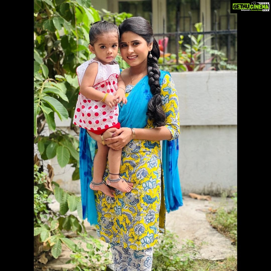 Rithika Tamil Selvi Instagram - Amirtha is back from today’s episode of Baakiyalakshmi serial… thank u for all who sent me messages saying u guys missed Amirtha 🥰keep supporting 🙏🏻 Chudi @ashas_womens_collection Designer @thisadesignstudio . . . . . #rithika #tamil_rithika #rithikatamilselvi #amirthabaakiyalakshmi #baakiyalakshmi_serial #baakiyalakshmi_vijaytv #vijaystars #vijaytelevision
