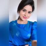 Rithika Tamil Selvi Instagram - No matter how u feel. Get up, Dress up, Show up,and NEVER GIVE UP. Have a great day people 💙🫰🏻 Saree @d_blossoms_saree Blouse designer @sdduniqueboutique_97 . . . #rithika #tamil_rithika #rithikavijaytv #vijaystars #vijaytelevision #cwc #morningquotes #postivity #love #peace #blue #bluesaree #sareelove #saree