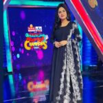 Rithika Tamil Selvi Instagram - Dont miss to watch #kpychampions today at 1:30pm guys!!! It’s a fun unlimited show😂😄 @mathuraimuthuofficial @divya_ganesh_official @iamvjvishal @tsk_actor @director_thomson_vijaytv @vijaytelevision . . . . . #rithika #rithikavijaytv #vijaytstars #vijaytelevision #kpychampions