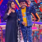 Rithika Tamil Selvi Instagram - Dont miss to watch #kpychampions today at 1:30pm guys!!! It’s a fun unlimited show😂😄 @mathuraimuthuofficial @divya_ganesh_official @iamvjvishal @tsk_actor @director_thomson_vijaytv @vijaytelevision . . . . . #rithika #rithikavijaytv #vijaytstars #vijaytelevision #kpychampions