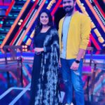 Rithika Tamil Selvi Instagram – Dont miss to watch #kpychampions today at 1:30pm guys!!! It’s a fun unlimited show😂😄
@mathuraimuthuofficial @divya_ganesh_official @iamvjvishal @tsk_actor @director_thomson_vijaytv @vijaytelevision 
.
.
.
.
.
#rithika #rithikavijaytv #vijaytstars #vijaytelevision #kpychampions