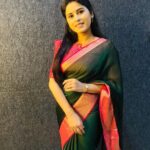 Rithika Tamil Selvi Instagram - Good morning my Insta family 😍 I’m feeling sooo happy to share that I received THE FAVOURITE SUPPORTING ROLE of ICONIC WOMEN television awards 2022 by @galattadotcom . This award is so so special bcz, it’s been awarded to me by you people who gave ur vote for me through online. It’s such a pleasure to be ur favourite & I’m so grateful to all ur love and support . Without u people this wouldn’t be possible for me today. Love u all❤️🙏🏻 Special mention & thanks to my guru @praveen.bennett sir and @rio.raj anna who presented me this memorable award. I’m very much happy to receive this award from u both. I’ll cherish this award throughout my life. Thanks a ton 🙏🏻 Also a great thanks to my director @davidjohn.charlie sir who gave me the opportunity to play Amritha role in Baakiyalakshmi serial and for being the sweet director. Thanks to my producer and the whole baakialakshmi team @venusinfotainment . Grateful to my parents & Almighty 😇🙏🏻 . . . . . . . PC: Thanks to @saipramoditha akka♥️ Saree :@ashas_womens_collection . . #rithika_tamil #tamil_rithika #rithika #rithikatamilselvi #vijaystars #vijaytelevision #iconicwomenawards2022 #galattatamil #iconicwomenawards #televisionawards #baakiyalakshmi_vijaytv #baakiyalakshmi_serial #baakiyalakshmi #amirthabaakiyalakshmi