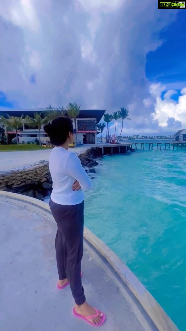 Rithika Tamil Selvi Instagram - Morning sunshine + pure wind is just a bliss 😇 . . . . . #rithika #tamil_rithika #maldives #PrimeReels #holidayinmaldives #touronholidays #maldivesislands #reelsinstagram #reelsindia