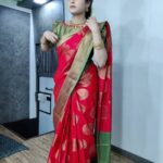 Rithika Tamil Selvi Instagram - TRUST your vibes... Energy doesn't lie... Have a great day people 😊✌️ . . . . . Saree @elegant_fashion_way Blouse designer @thisadesignstudio Jewellery @made_for_hers . . . #rithika #tamil_rithika #RithikaTamilselvi #vijaystars #vijaytelevision #sareelove #traditional #traditionalsaree #redsaree