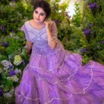 Rithika Tamil Selvi Instagram - 💜💜💜💜 📷 @ashokarsh Outfit @knotweddinghouse Decor @floraweddings_india MUA @profile_makeover Hairstylist @mani_stylist_ Groom styling @chella_hair_makeup Jewels @vivahbridalcollections . . . . . #rithika #tamil_rithika #rithikawedding #weddingphotography #receptionlook #vinurithika #vijaystars #receptionbride #receptiondecor #purplegown