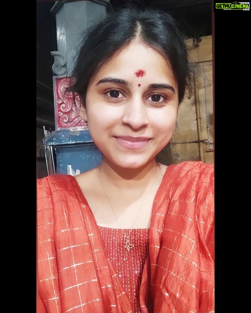 Actress Rithika Tamil Selvi HD Instagram Photos and Wallpapers August ...