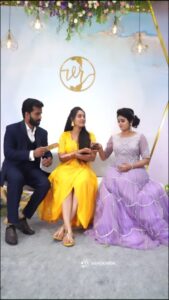 Rithika Tamil Selvi Instagram - It was fun doing this #trendingreels with my sweet hearts ❤️🥰 
@pavithra.janani en thangam 😘 
@vinun43 ❤️
#vinurithika
.
.
.
#rithika #rithikavijaytv #rithikawedding #rithikareception #trendingsongs #vijaystars #vijaytelevision #lovetodaymovie #lovetodayaudio #lovetoday