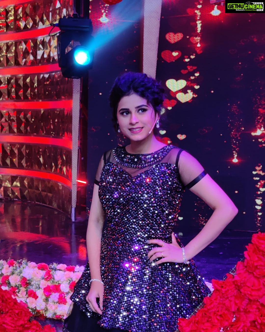 Rithika Tamil Selvi Instagram - Just do small things with great Love❤😊✌ . . . . . Stylist @sunilkarthik_sk . . . . #rithika #Rithika #rithikacwc #rithikavijaytv #tamil_rithika #vijaystars #vijaytvshow #vijaytelevision