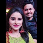 Rithika Tamil Selvi Instagram - That was a great day with these lovely people 😍especially I'm soo happy that I met my most favorite singer @kschithra amma❤felt so blessed ☺ . . . . #rithika #rithikavijaytv #tamil_rithika #vijaystars #vijaytelevision #supersinger #supersinger8 #supersingerfinale