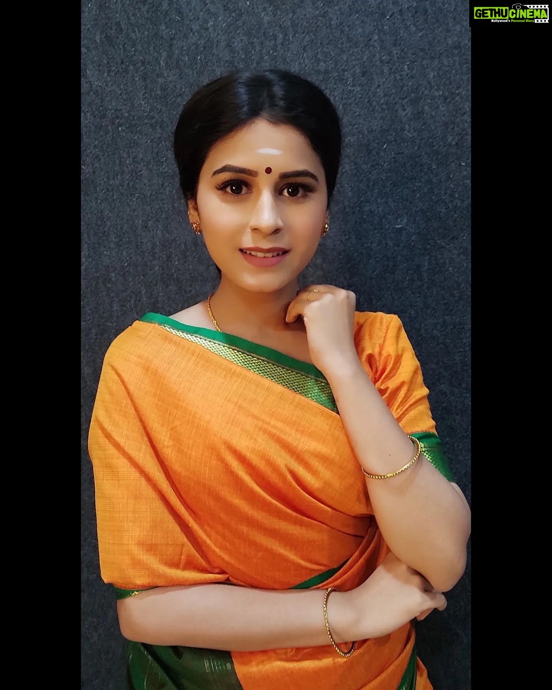 Rithika Tamil Selvi Instagram - Loved this getup😊✌ . . . #Rithika #tamil_rithika #vijaystars #vijaytelevision #comedyrajakalakkalrani #rithika