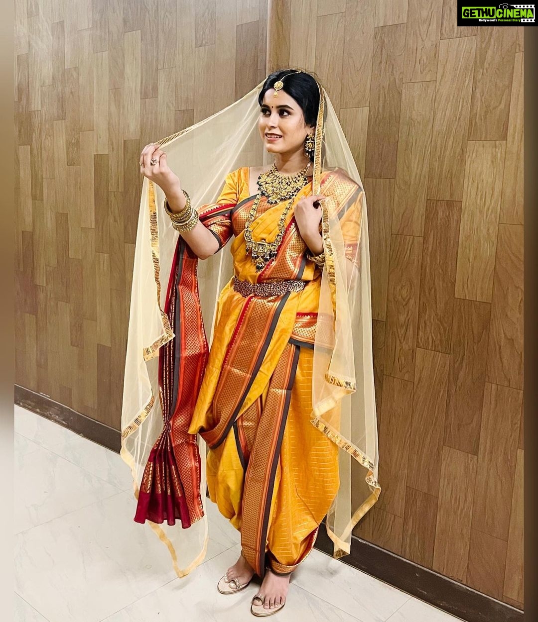 Rithika Tamil Selvi Instagram - There’s a princess 👸 inside all of us..be the princess 👑 in your own Fairytale ☺️ 😇 Makeup @profile_makeover Jewellery @made_for_hers . . . . . #rithika #tamil_rithika #vijaystars #vijaytelevision #princesslook #beaprincess👑
