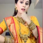 Rithika Tamil Selvi Instagram - Was thinking to do reel in this song… then I found an apt look. So yeah.. ! Here’s my version 😉 . . . . . #rithika #tamil_rithika #reelsinstagram #reelsinstagram #vijaystars #vijaytelevision
